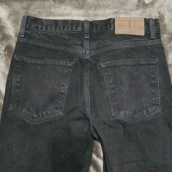 NEW TOMMY HILFIGER BLACK STRAIGHT JEANS NEW 32 30 - Picture 5 of 7
